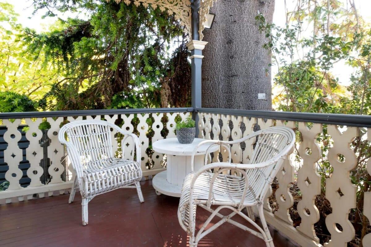 Charming On Charles Villa Лонсестън Екстериор снимка